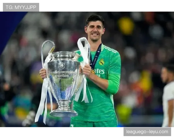 从库尔图瓦到数据分析！顶级守门员如何成为分析师导师？预判与定位是关键