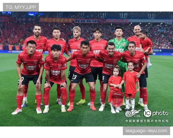 中超青训体系成效显著，新一代足球人才崭露头角备受期待