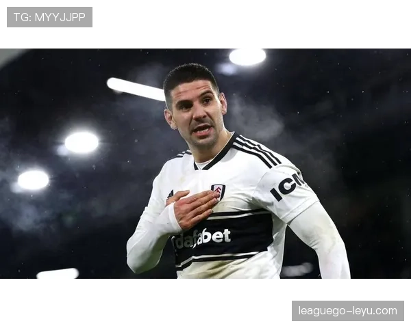 米特罗维奇闪耀英超，延续火热状态助球队斩获关键胜利