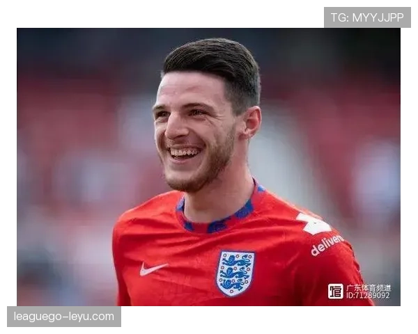 乌加特 vs 赖斯：现代防守中场的两种模板