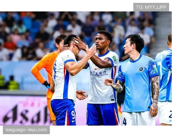 上海申花争冠之路遭遇战术分歧危机，核心体系漏洞暴露豪门定位挑战！