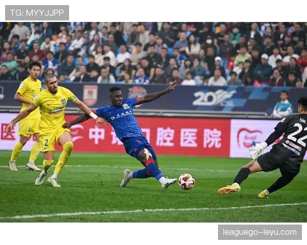 上海申花比赛中持续压制难以形成,当前阶段战术执行和团队配合稳定性面临考验 上海申花比赛中持续压制难以形成,当前阶段战术执行和团队配合稳定性面临考验