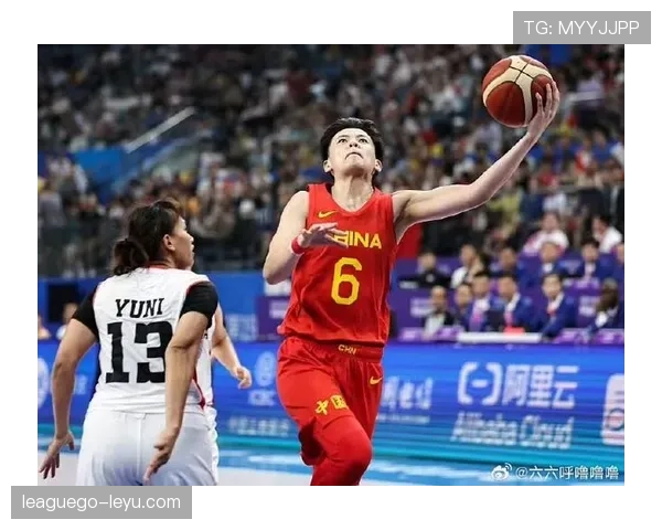 杨舒予家冰箱里塞满蛋白粉，连饮料都是无糖的